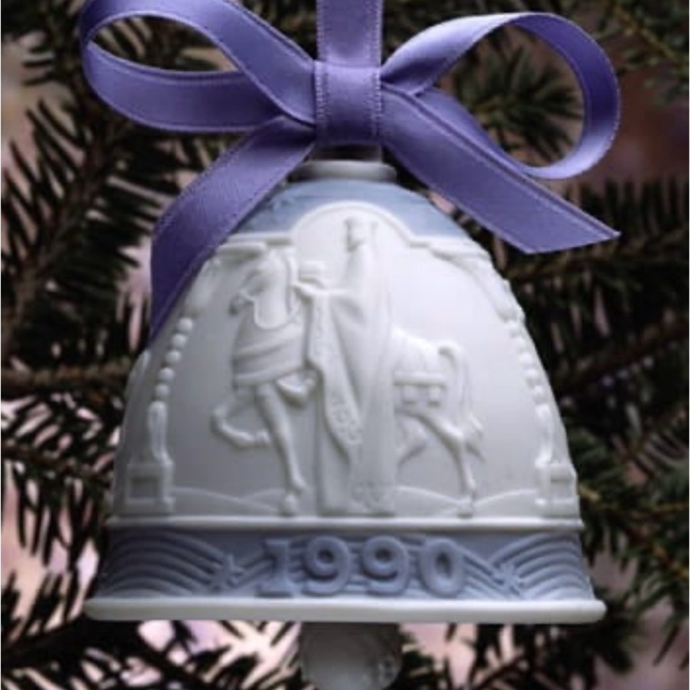 Lladro 1990 Cream and Gray Porcelain Bell